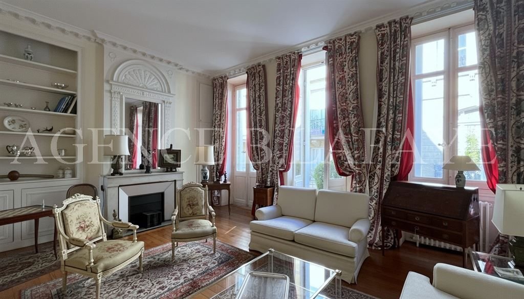 House in Grand Parc-Chartrons-Paul Doumer, Bordeaux, France 4 - 16333691