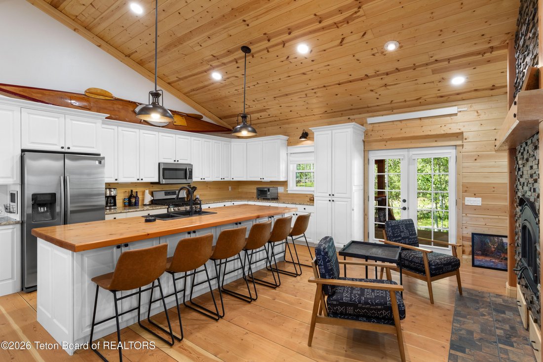 House in Thayne, Wyoming, United States 1 - 18010249