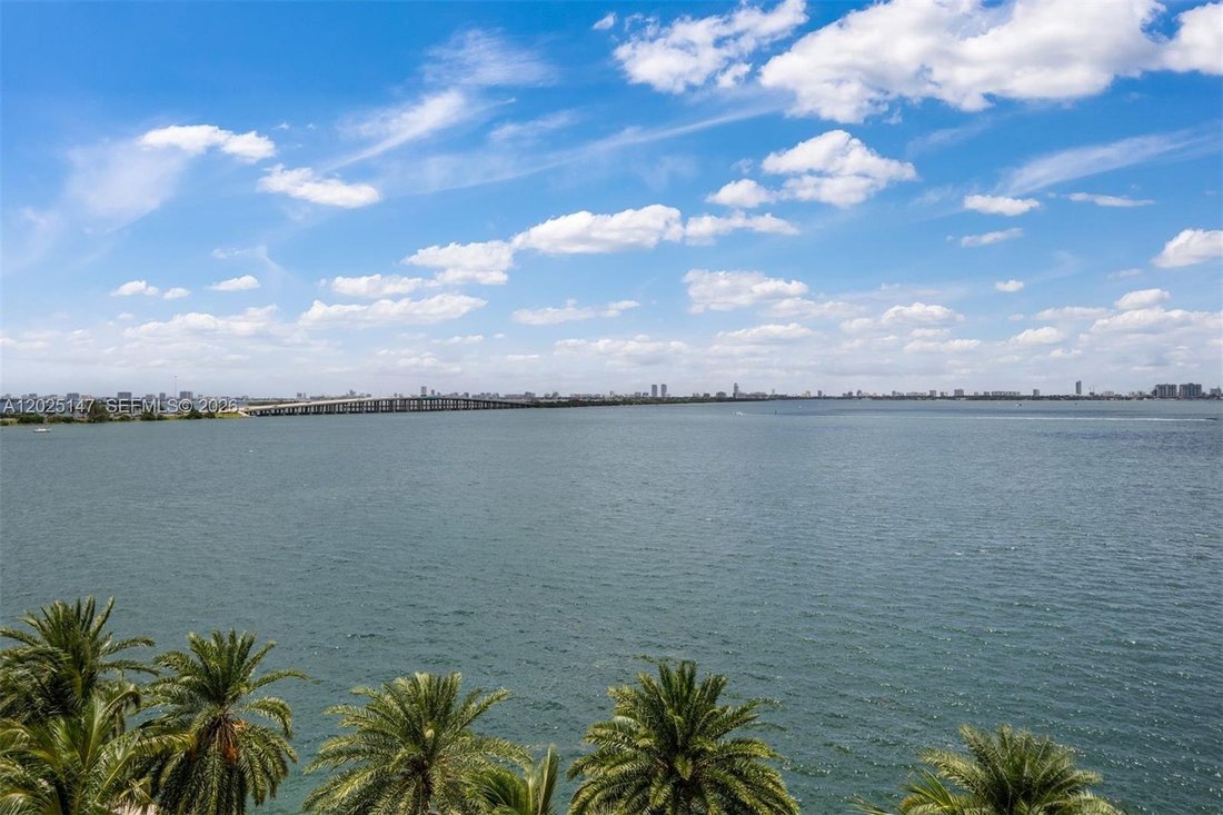 Condo in Miami, Florida, United States 3 - 18007996