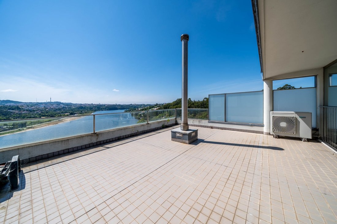House in Gondomar (Sao Cosme), Valbom e Jovim, Porto District, Portugal 3 - 18010648
