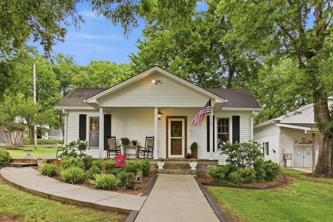House in Columbia, Tennessee, United States 1 - 18009914