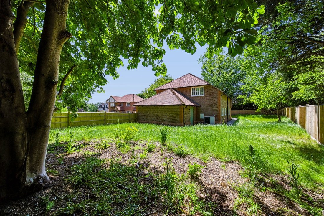 House in Fletching, England 5 - 18006230