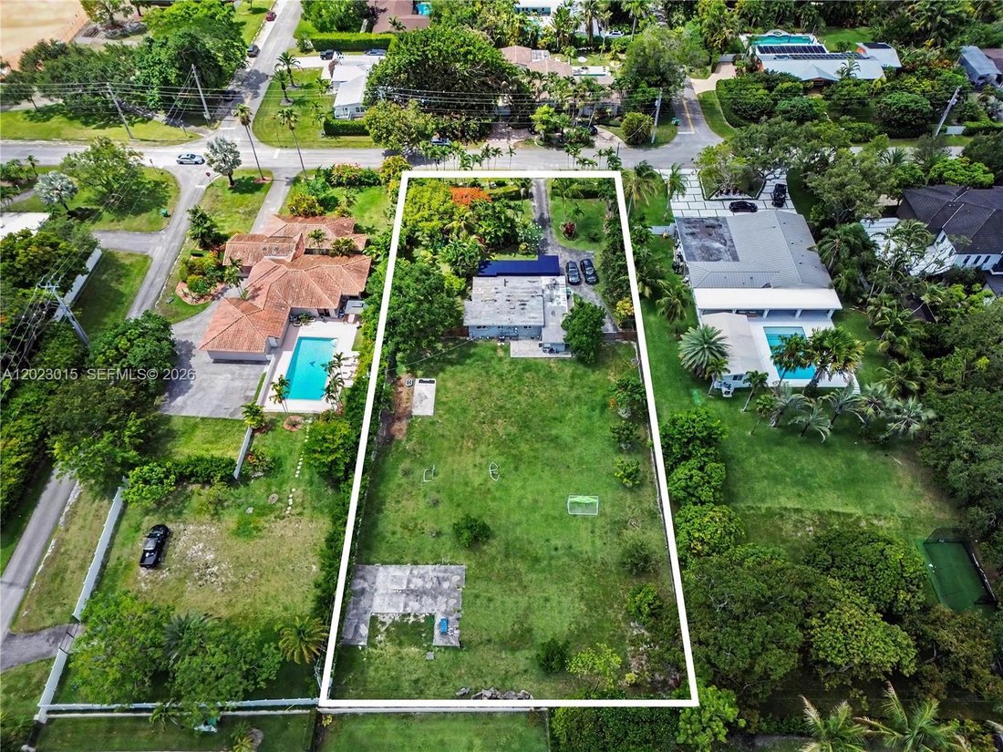 Casa a Coral Gables, Florida, Stati Uniti 3 - 17990905