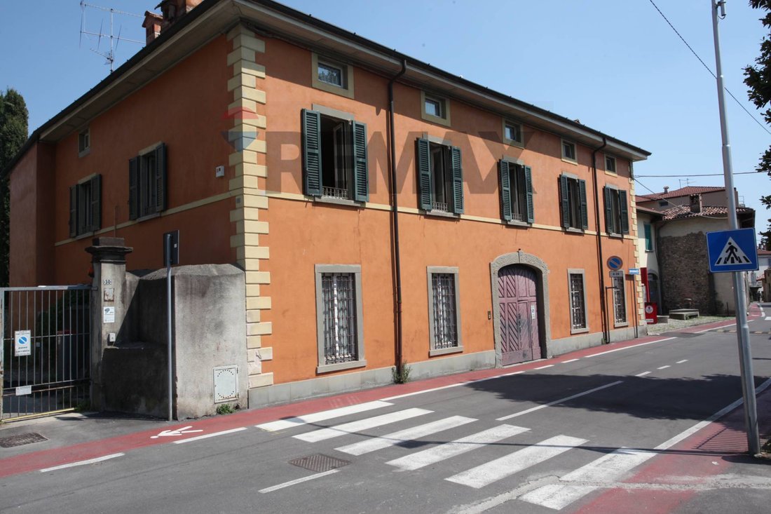 House in Ponte San Pietro, Lombardy, Italy 2 - 18012044
