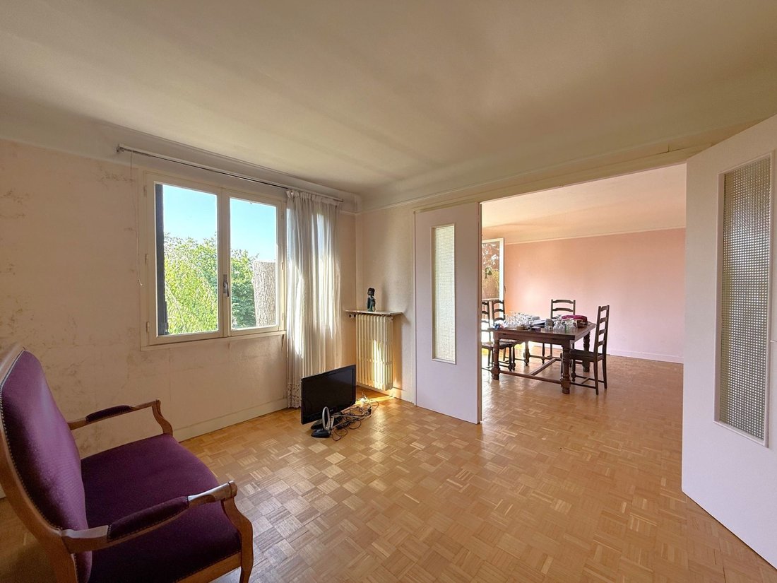 House in Chatou, Ile-de-France, France 3 - 18009468