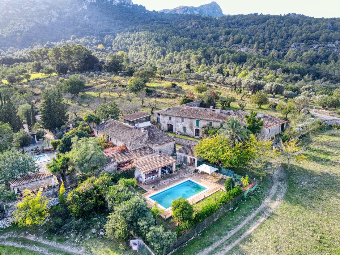 Finca in Pollenca, Balearic Islands, Spain 1 - 18010032