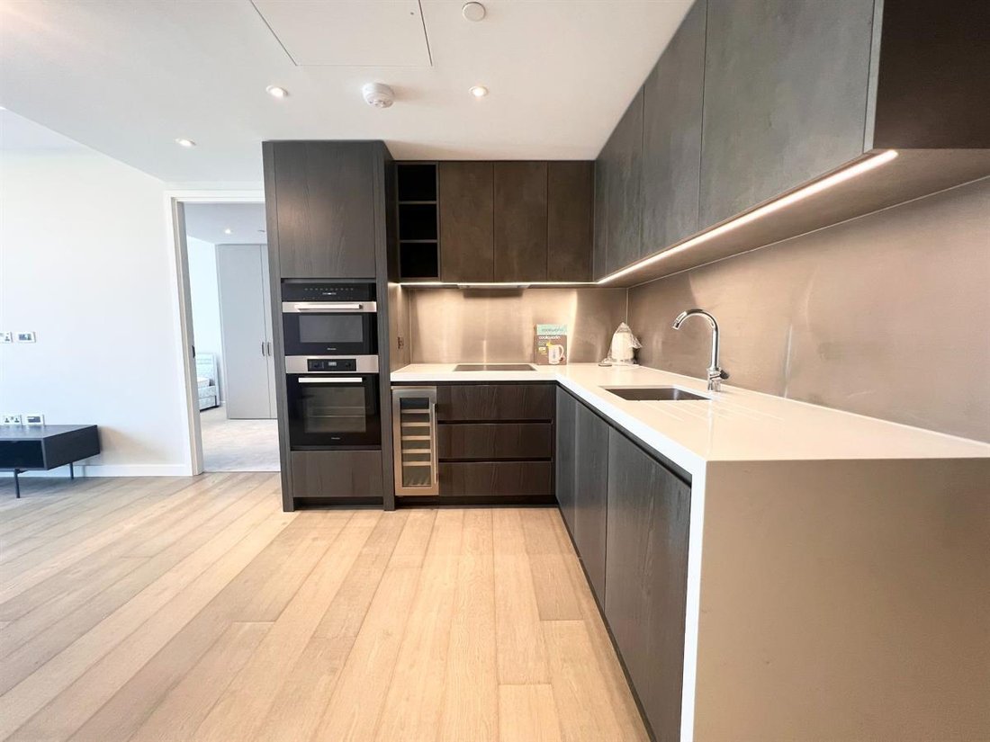 Apartment in New Covent Garden, Wandsworth (Greater London), England 4 - 18004827