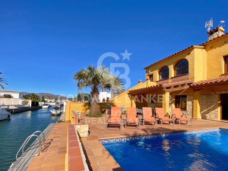 House in Empuriabrava, Catalonia, Spain 1 - 12714416