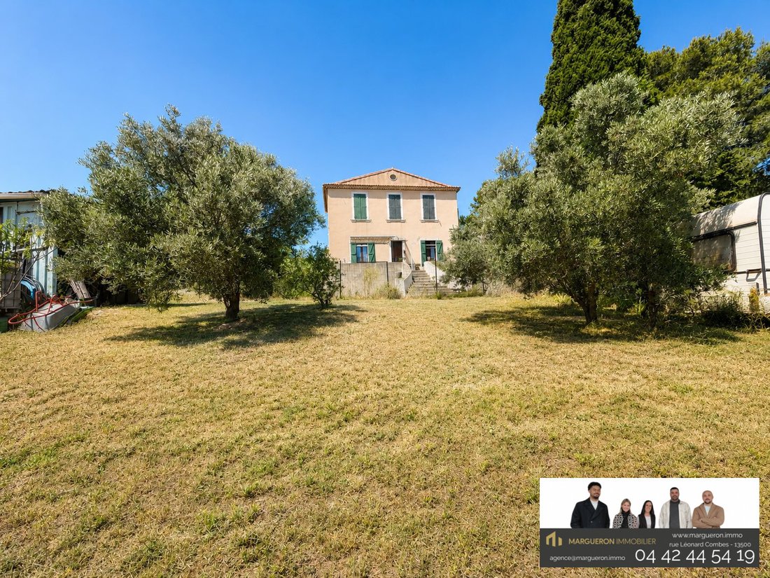 House in Lavera, Martigues, France 1 - 18012179