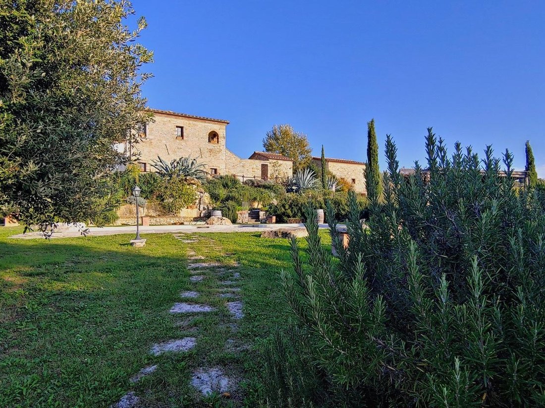 Country House in Rapolano Terme, Tuscany, Italy 2 - 18010394