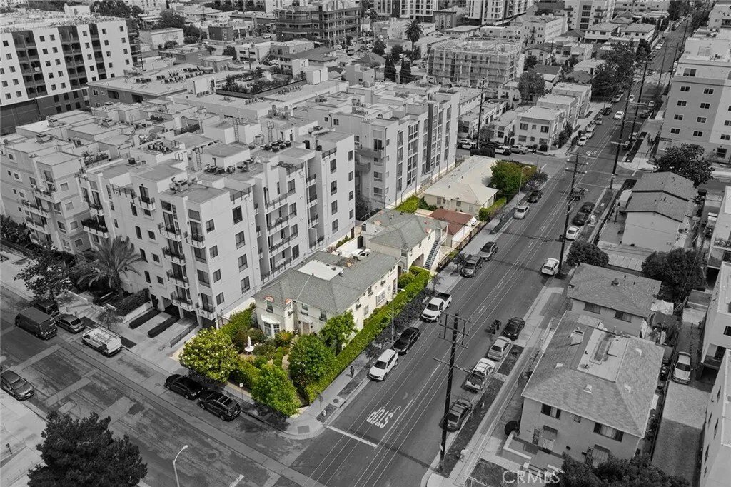 Los Angeles, California, United States 1 - 17665753