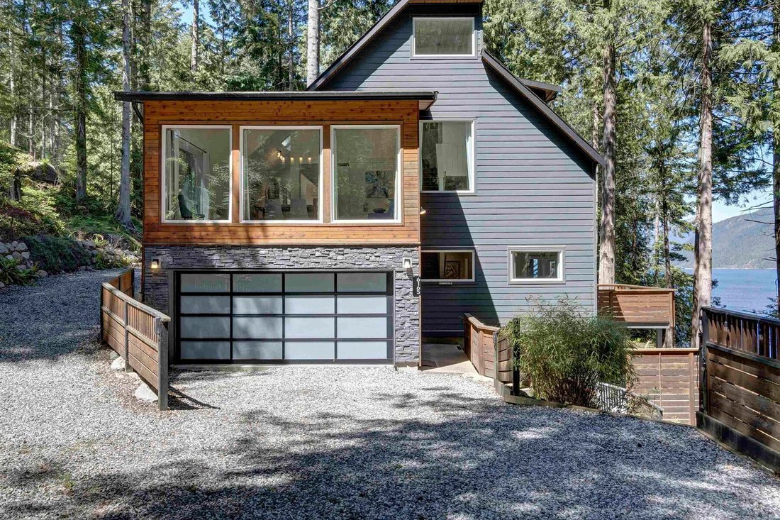 House in Sechelt, British Columbia, Canada 1 - 18007001