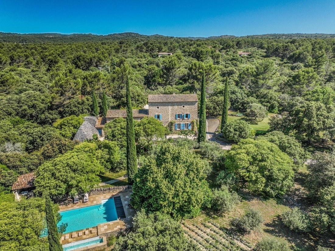 House in Gordes, Provence-Alpes-Côte d'Azur, France 1 - 17989054