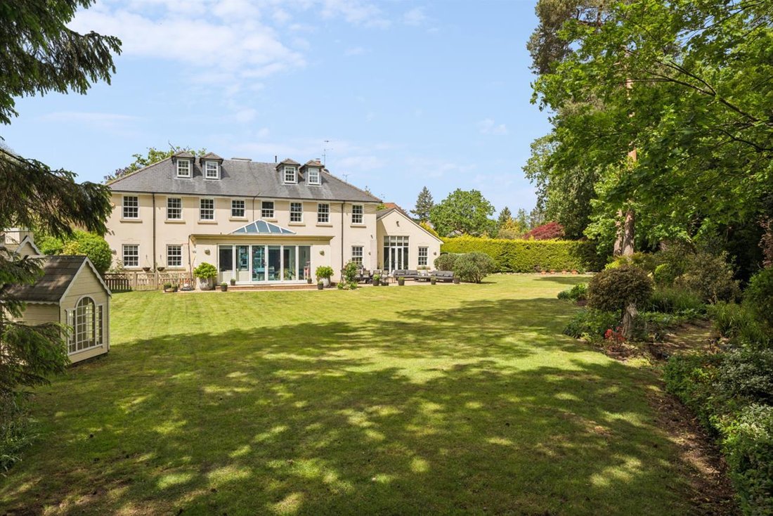 House in Tatling End, Gerrards Cross, England 4 - 18004855