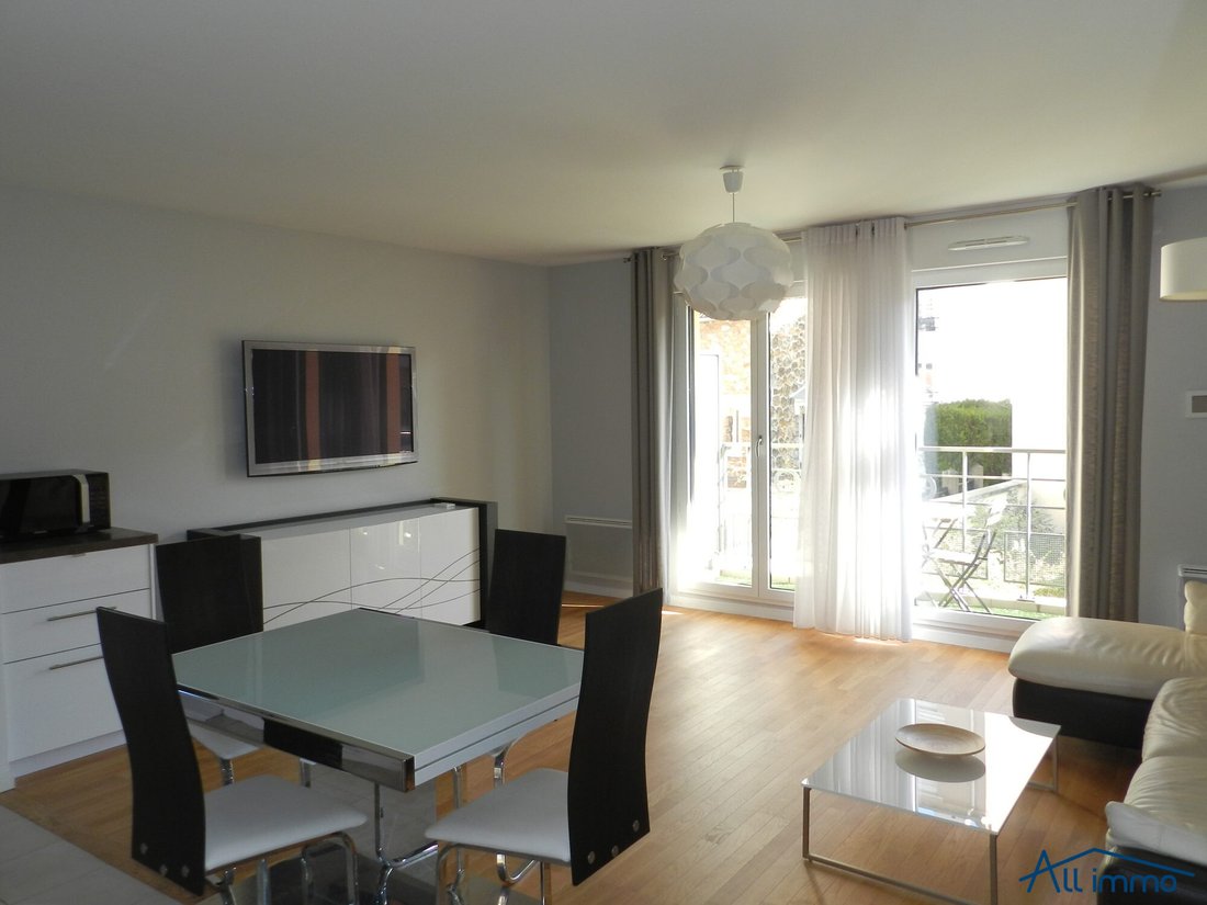Apartment in Nogent-sur-Marne, Ile-de-France, France 3 - 18012128