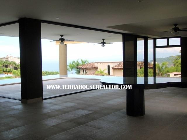 House in Playa Herradura, Puntarenas Province, Costa Rica 1 - 18004537