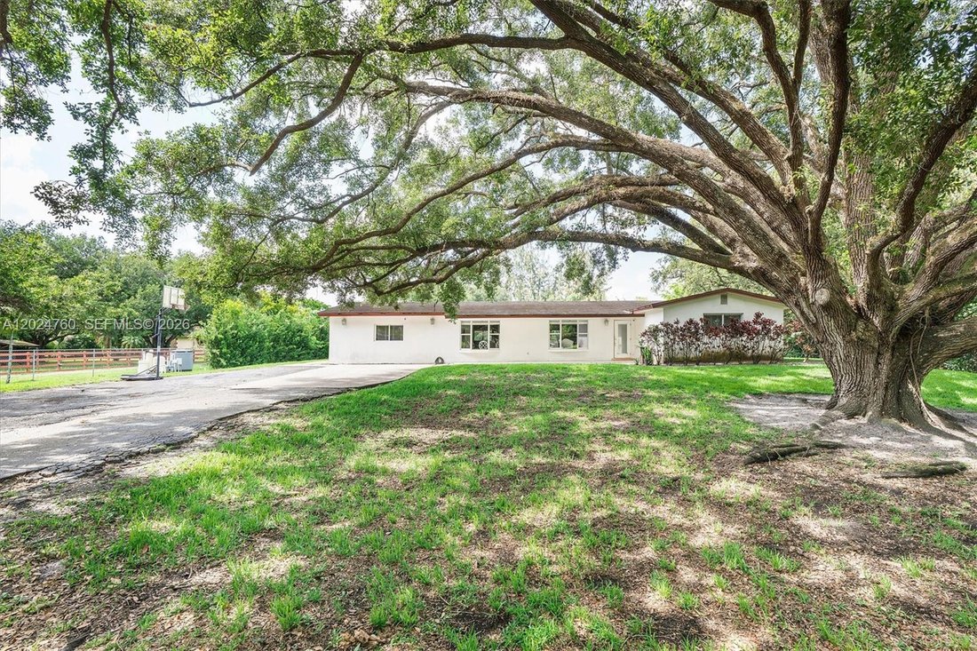 House in Southwest Ranches, Florida, United States 4 - 18008026