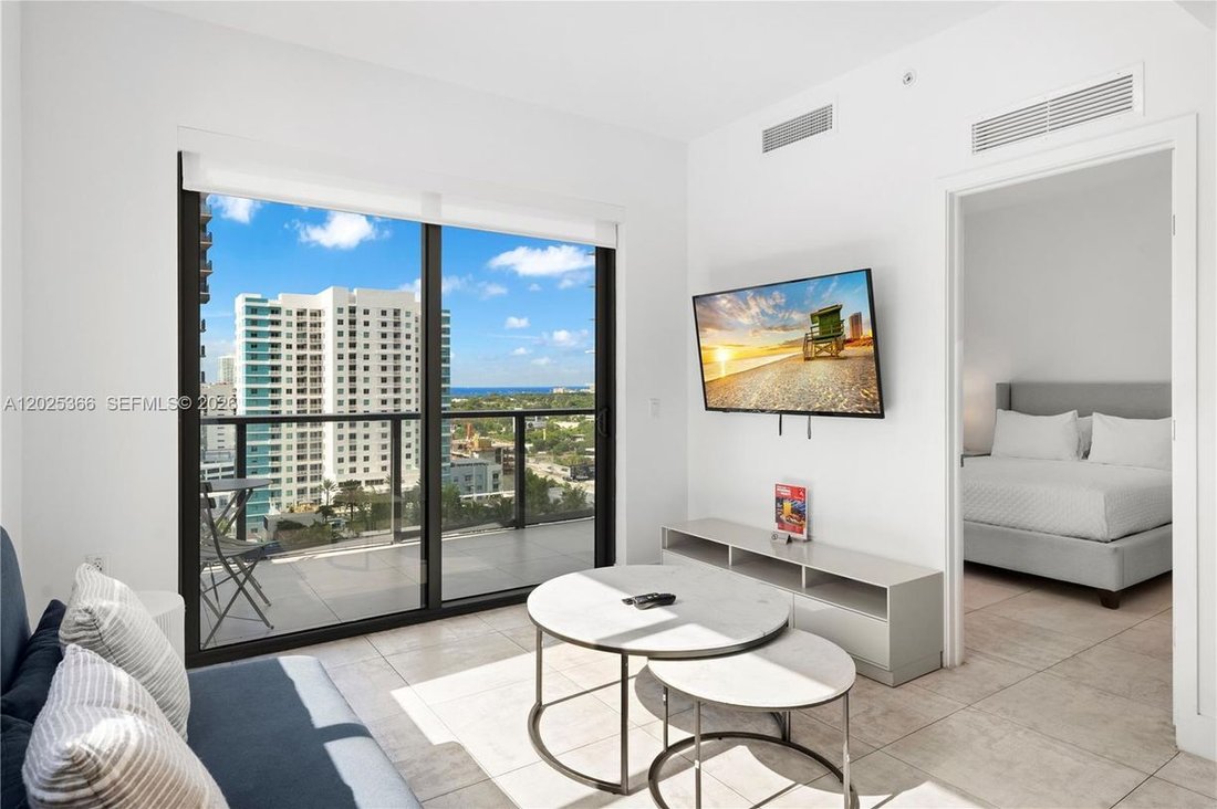 Condo in Miami, Florida, United States 1 - 18010277