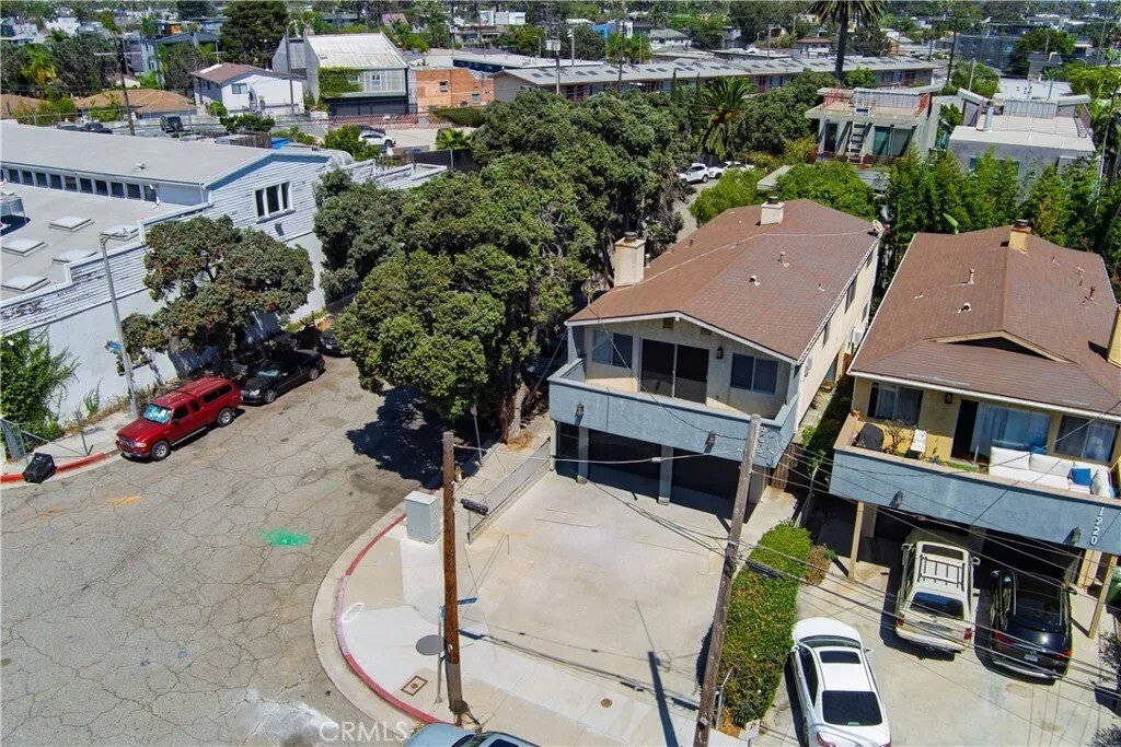 Los Angeles, California, United States 3 - 17453274