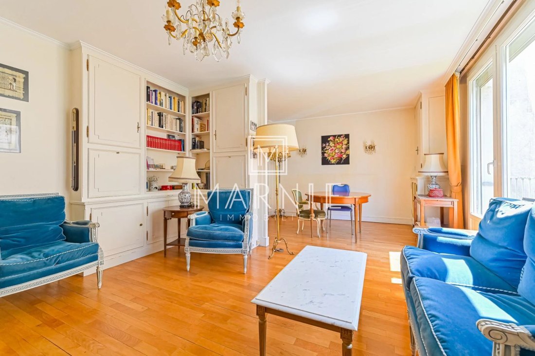 Apartment in Saint Lambert, Paris 15e Arrondissement, Paris 2 - 18008687