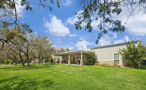 House in Hondo, Texas, United States 1