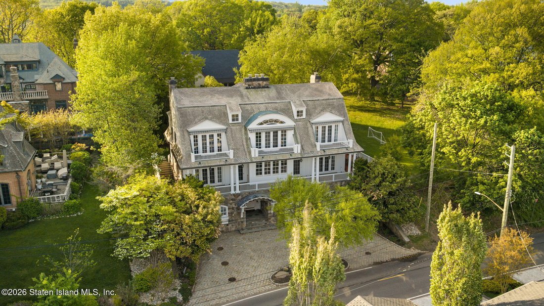 House in New York, New York, United States 1 - 18007537