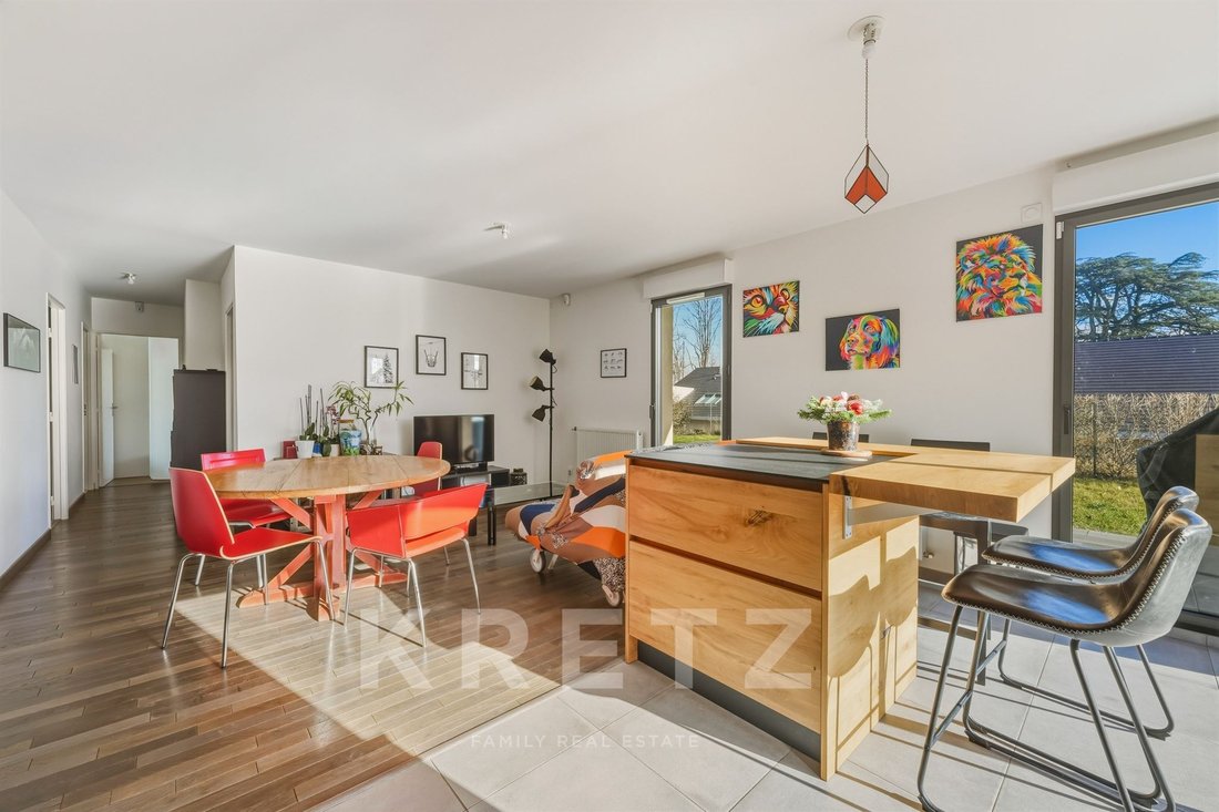 Apartment in Divonne-les-Bains, Auvergne-Rhône-Alpes, France 3 - 18010515