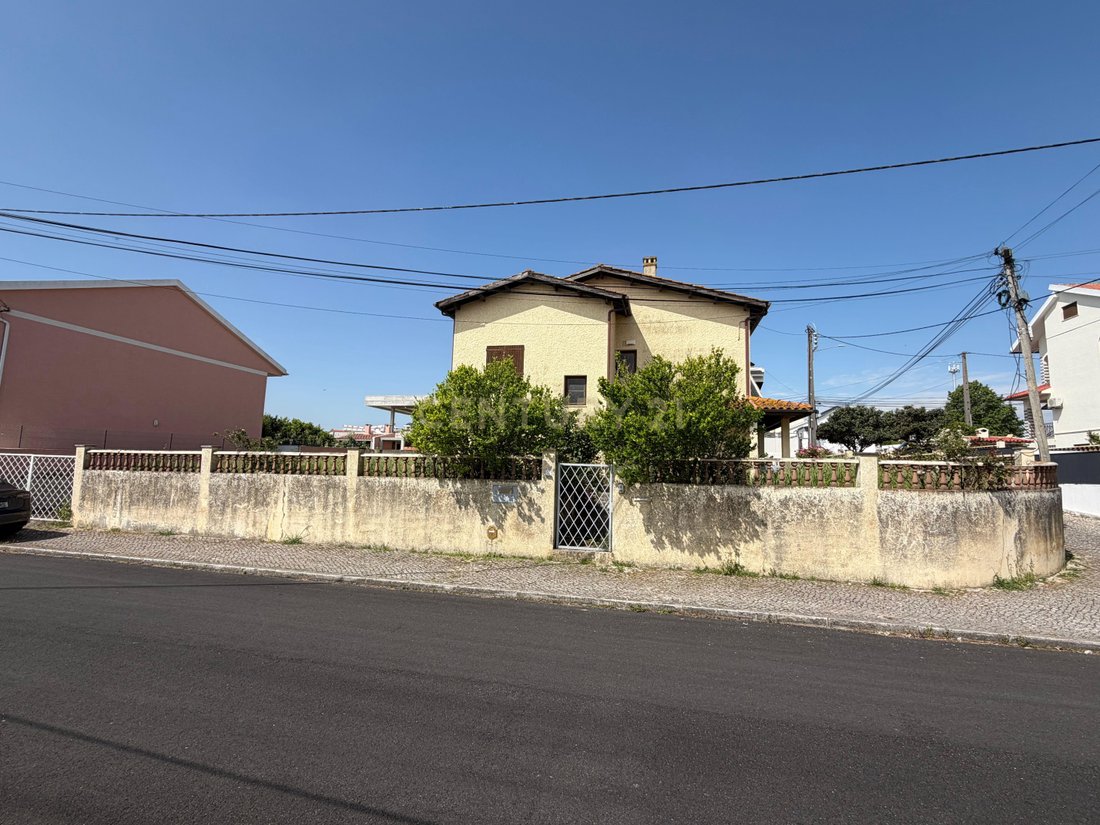Villa in Santa Iria de Azoia, Sao Joao da Talha e Bobadela, Lisbon, Portugal 3 - 18010072