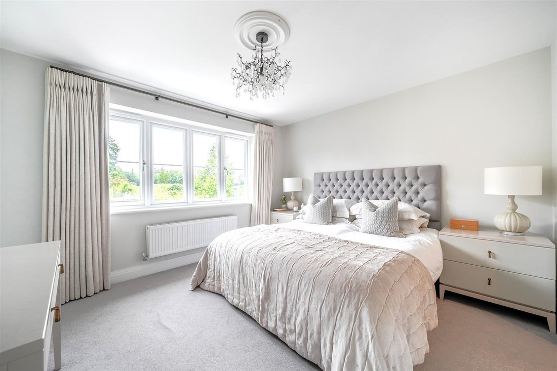 House in Hindhead, Grayshott, England 5 - 18007798