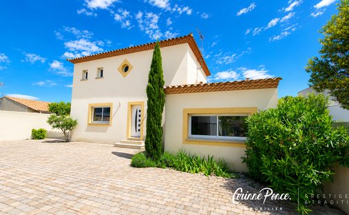 Villa in Centre Ville, Aigues-Mortes, France 1