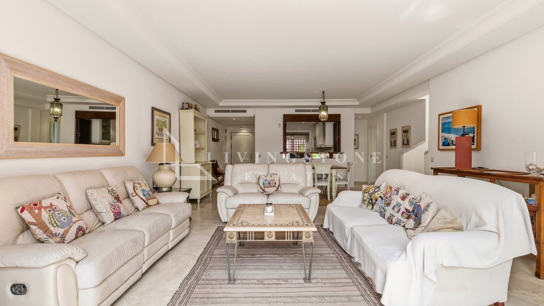 Apartment in Estepona, Andalusia, Spain 5 - 17947551