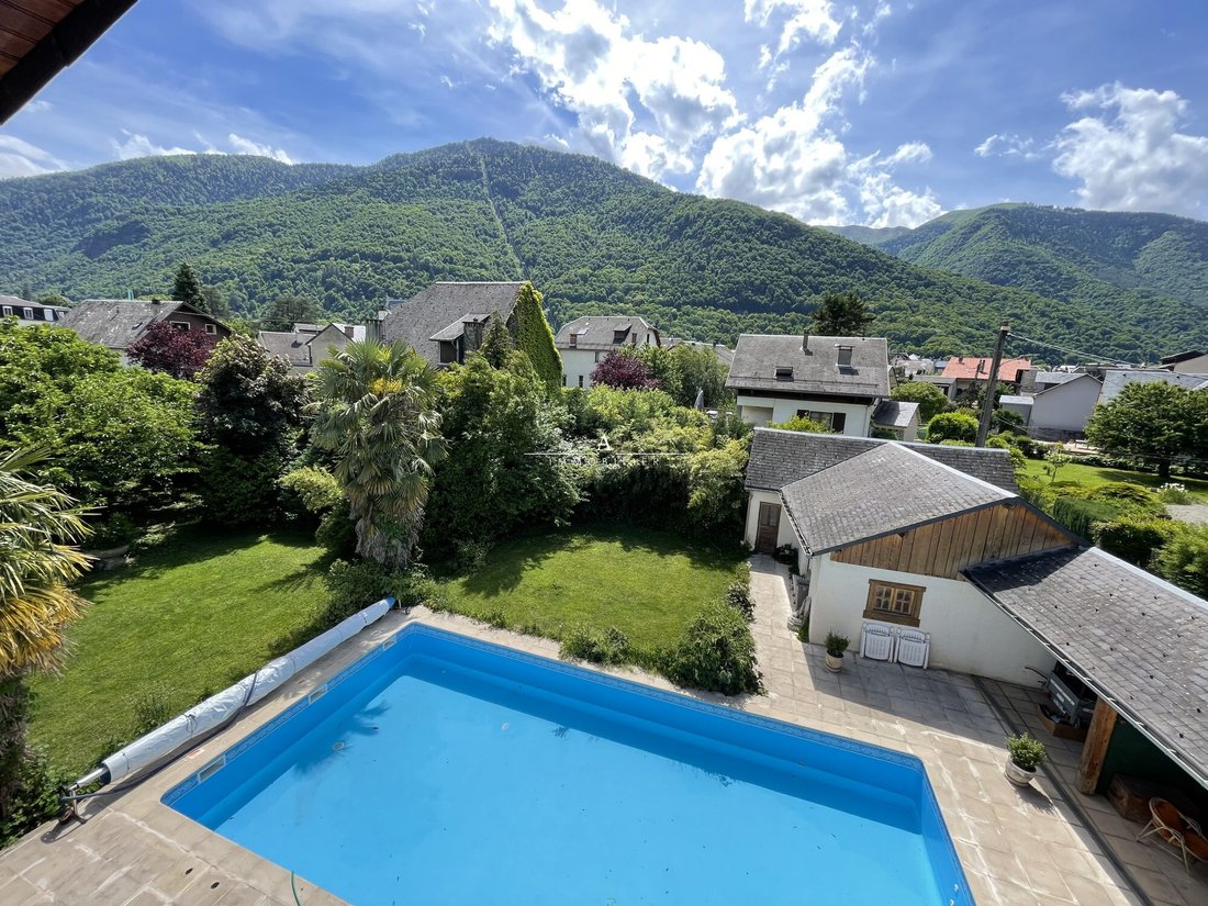 House in Bagnères-de-Luchon, Occitania, France 4 - 18012124