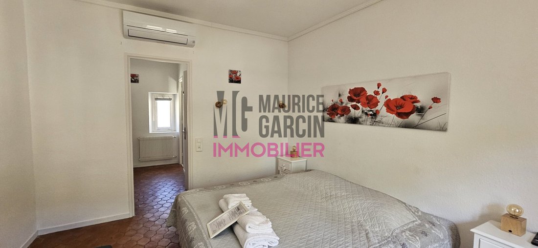 Country House in Fontaine-de-Vaucluse, Provence-Alpes-Côte d'Azur, France 4 - 18012271