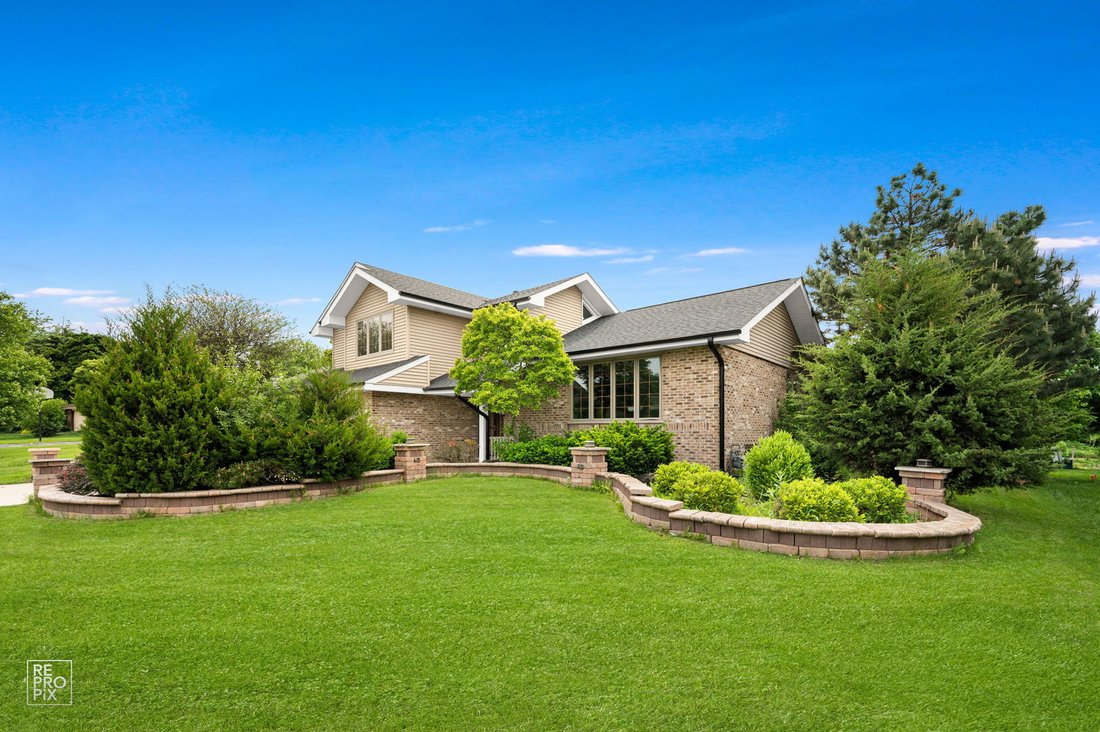 House in Orland Park, Illinois, United States 2 - 18005415