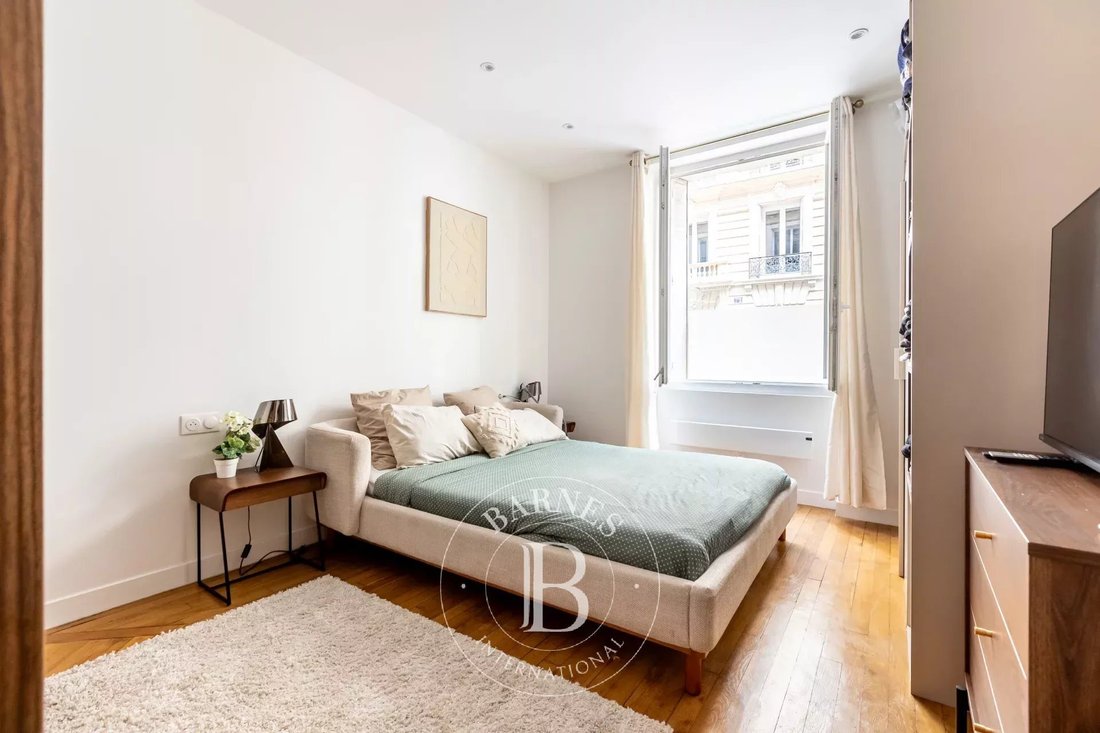 Apartment in Batignolles-Cardinet, Paris 17e Arrondissement, Paris 3 - 18006352