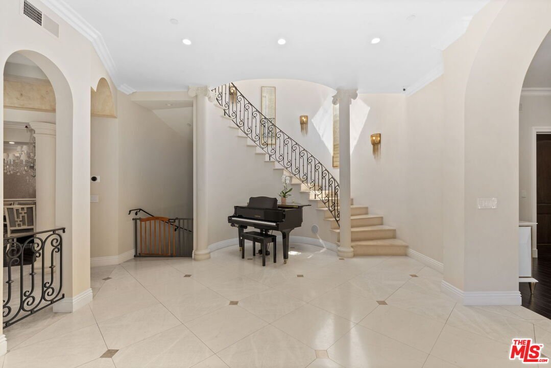House in Beverly Hills, California, United States 5 - 18010855