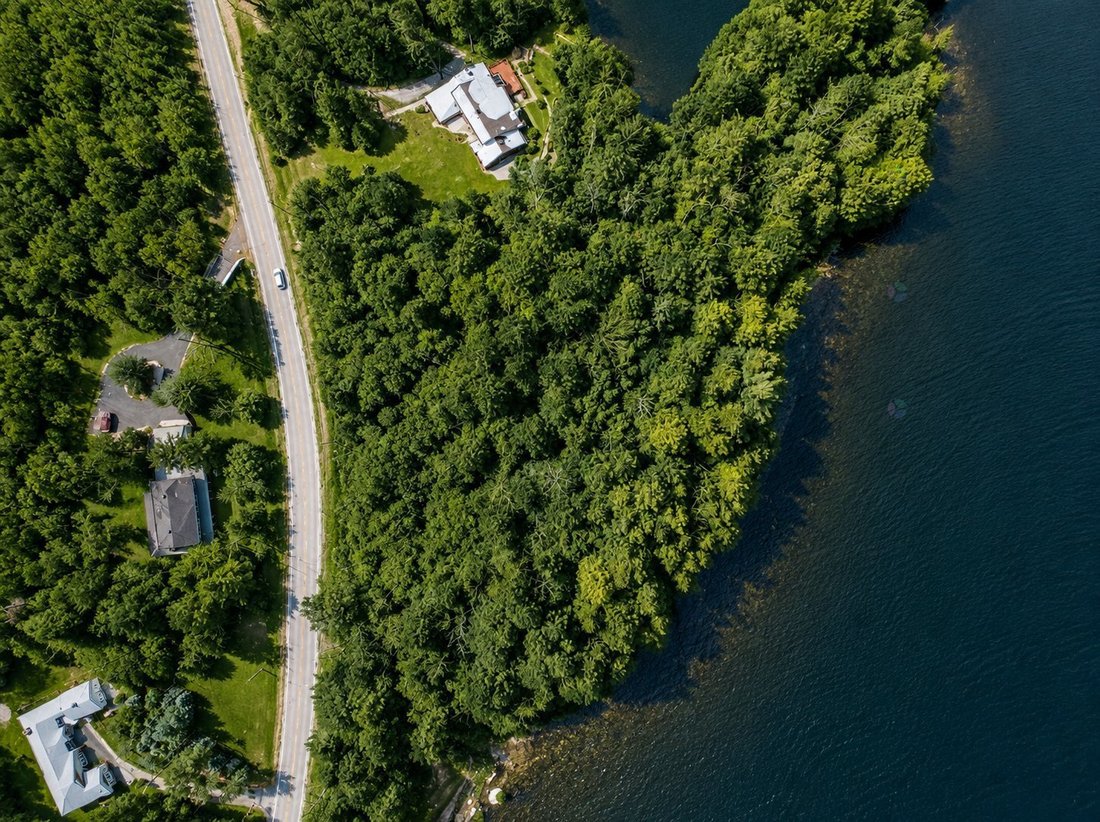 Land in Sainte-Anne-des-Lacs, Quebec, Canada 4 - 17497480