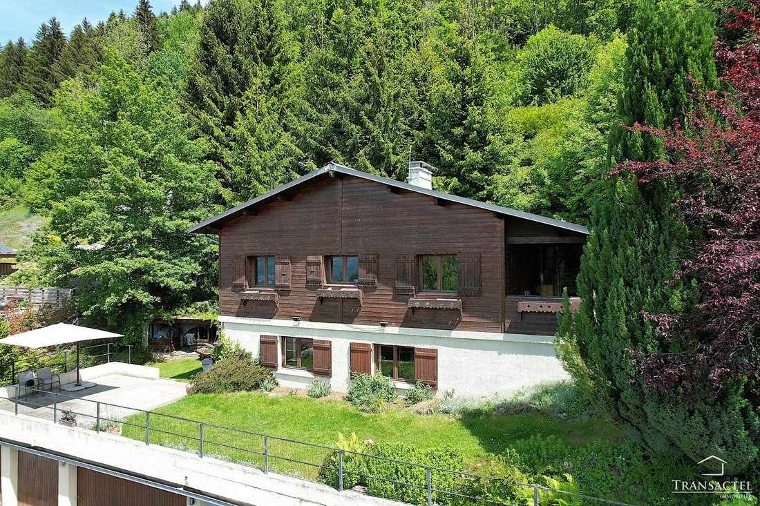 Chalet in Saint-Gervais-les-Bains, Auvergne-Rhône-Alpes, France 2 - 18008514
