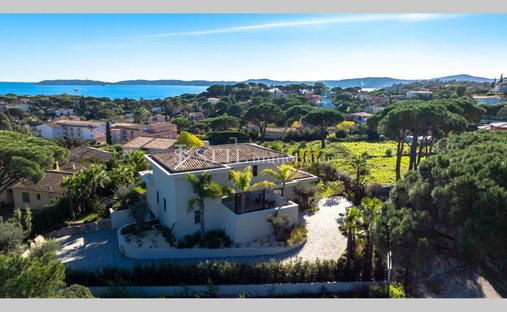 Villa in Ville-Les Saquedes-Le Bouillonnet, Sainte-Maxime, France 1
