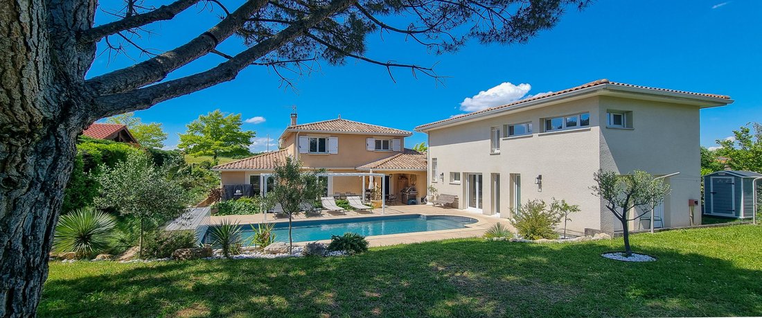 Villa en Irigny, Auvernia-Ródano-Alpes, Francia 2 - 18006048