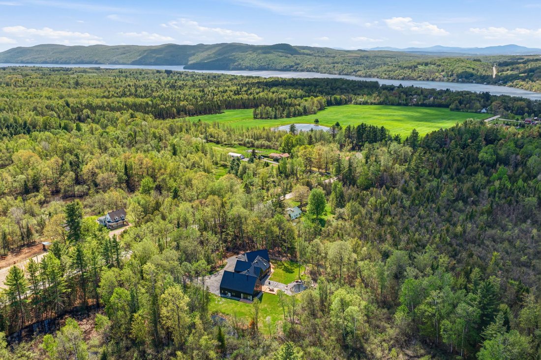 House in Hatley, Quebec, Quebec, Canada 5 - 18010226