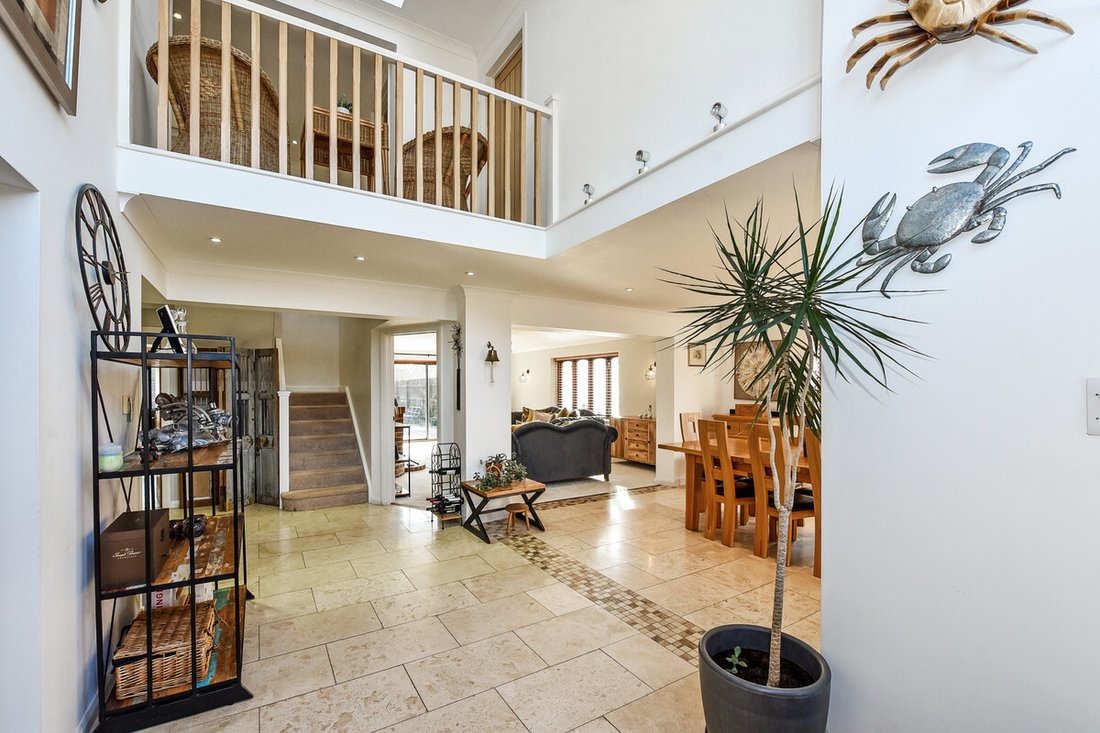 House in Gomeldon, Idmiston, England 4 - 18012530