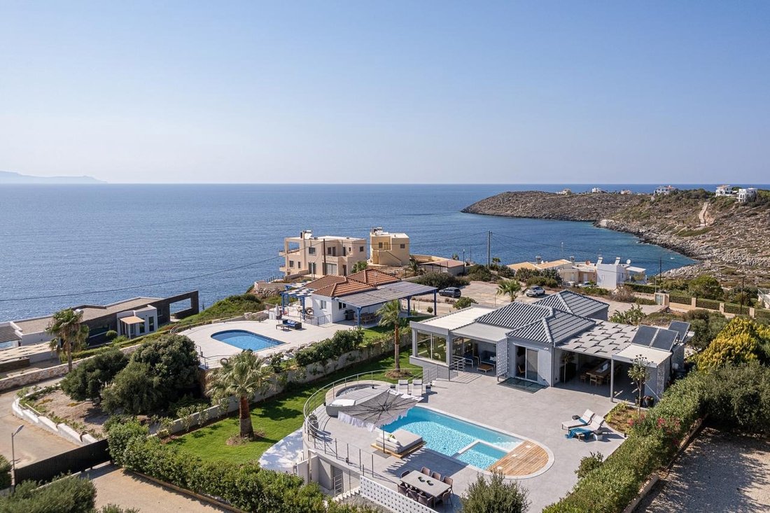 Villa in Crete, Greece 1 - 18012639