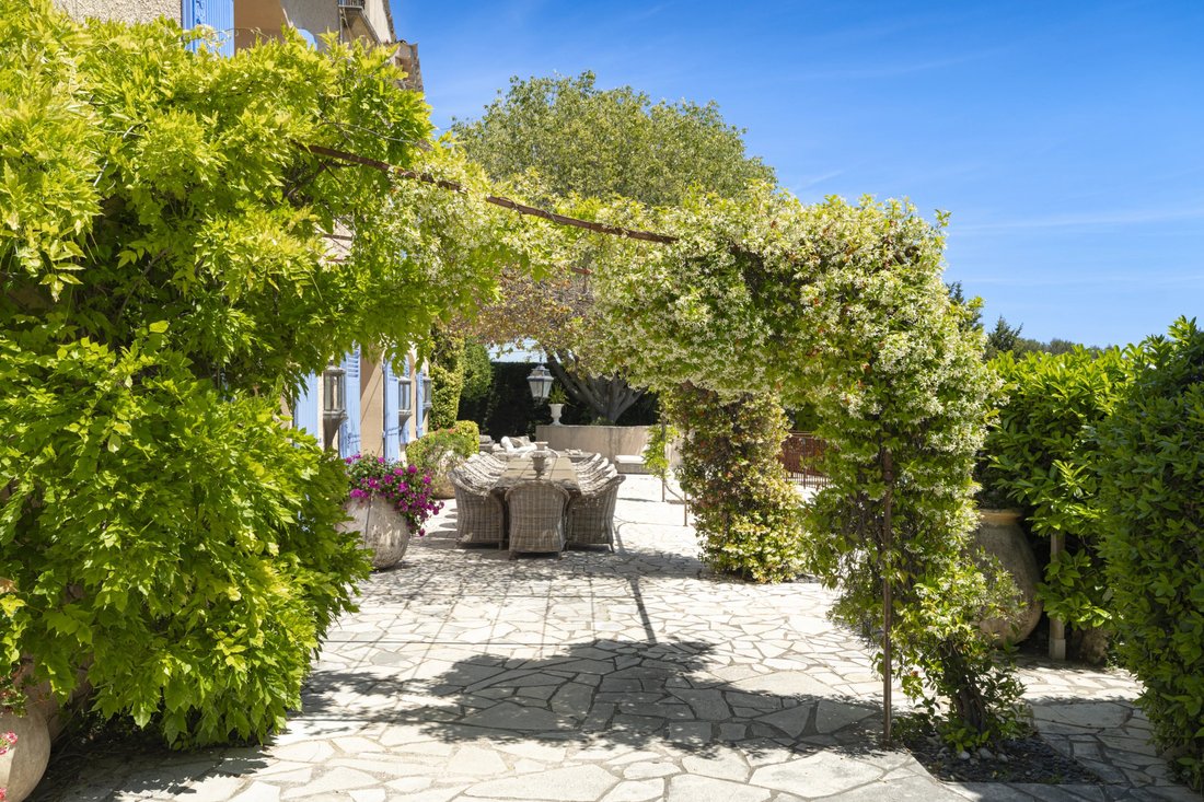 Villa in Grasse, Provence-Alpes-Côte d'Azur, France 4 - 18004811