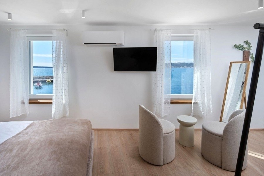Townhouse in Kastel Novi, Split-Dalmatia County, Croatia 1 - 18009426