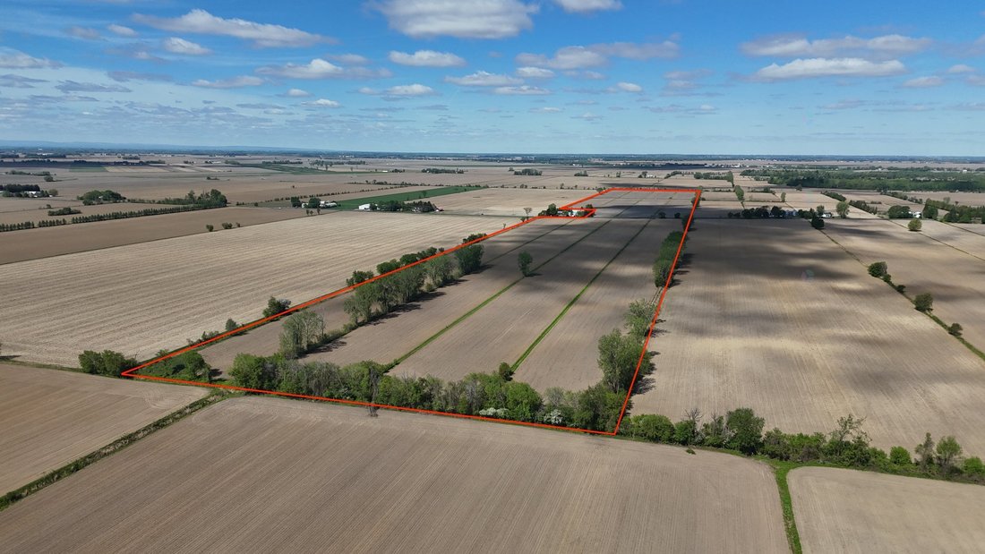 Land in Saint-Jean-sur-Richelieu, Quebec, Canada 2 - 18010532