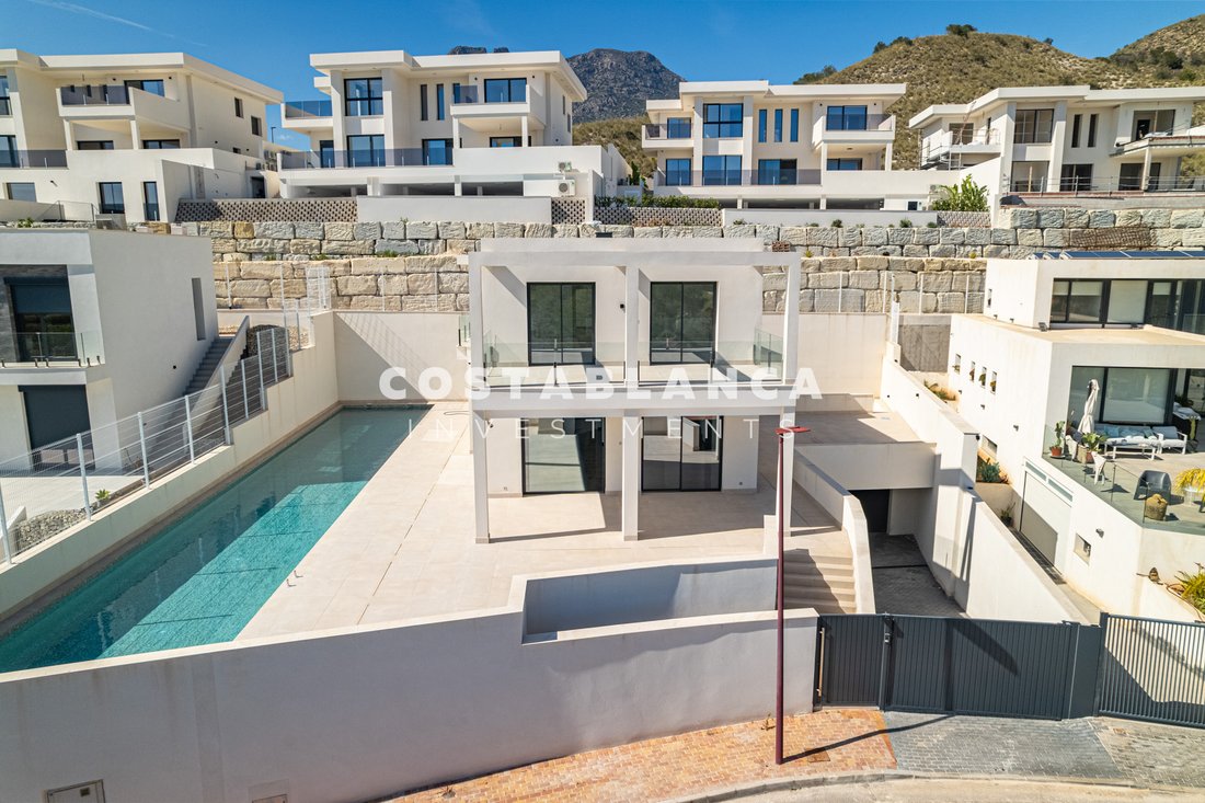Villa in Finestrat, Valencian Community, Spain 4 - 18005590