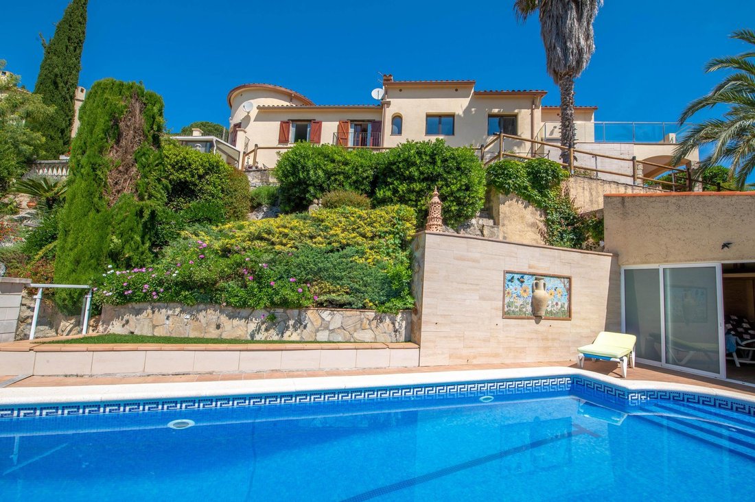 Villa in Calonge i Sant Antoni, Catalonia, Spain 2 - 18005525