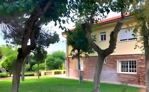 Villa in Villanueva del Pardillo, Comunidad de Madrid, Spain 1