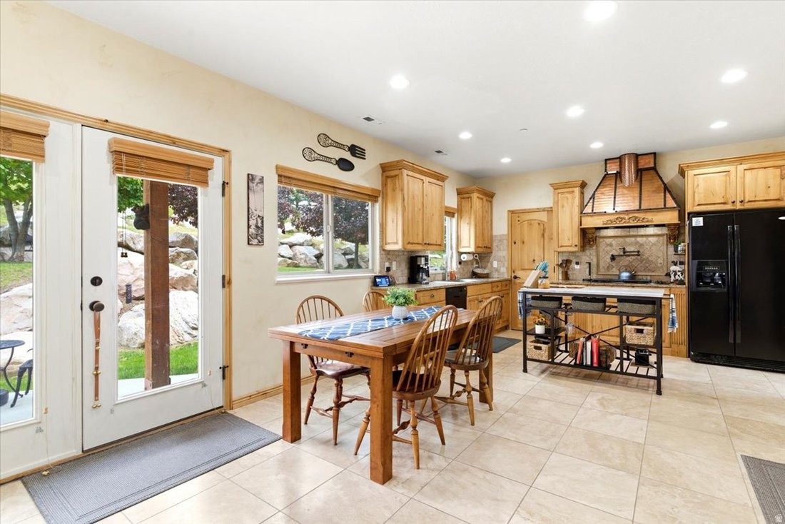 Townhouse in Eden, Utah, United States 4 - 18012591